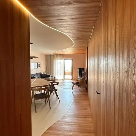 Feel The Ocean Design Apartment